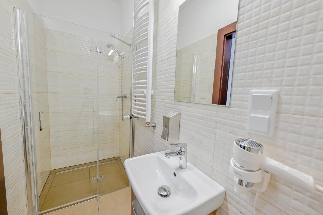 Hotel Terminal Gorzów Wielkopolski Esterno foto